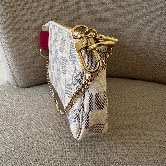 100% Authentic LOUIS VUITTON Damier Azur 2021 Christmas Animation Hollywood Mini - Picture 12 of 12